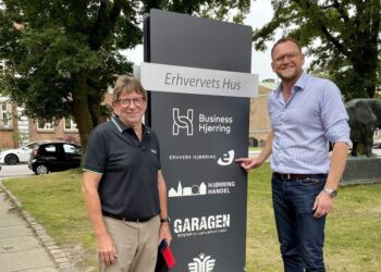 Ole Peter Christensen har besøgt Michael Vendelbo hos Erhverv Hjørring. Foto: Privat.