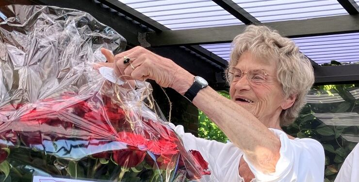Alice fik mange roser på diamantbryllupsdagen. Arkivfoto: Palle W. Nielsen