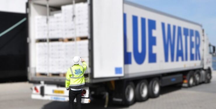 Blue Water Shipping, der er et internationalt transport- og logistikfirma, slutter sig til globalt initiativ for at hæve temperaturen på frosne fødevarer med tre grader for at reducere CO2-udledning. Pressefoto
