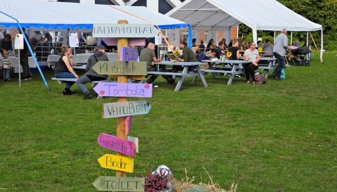 Stor Sensommerfest ved Mosbjerg Friskole. Arkivfoto.