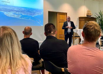 Steen Harding Hintze fra Greenport North til morgenmøde hos Hirtshals Handel & Erhverv.
