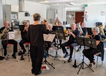 Brass Ensemble Sæby gav en forrygende koncert til glæde for de ældre på Vendelbocentret.