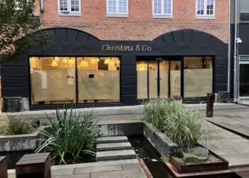 Christina & Co pynter allerede i Strømgade. Foto: Palle W. Nielsen