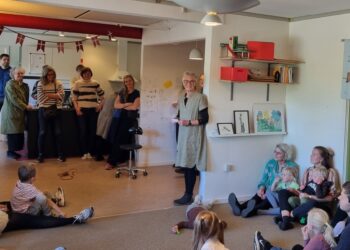 Helle Bisgaard der her, afholder sin sidste tale som leder i Børnehaven Kollegieparken