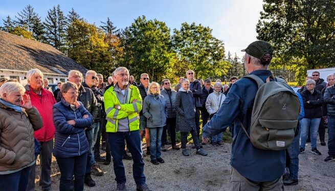 130 børn og voksne valgte at bruge søndagen til en frisk vandretur i Bøgsted Plantage.