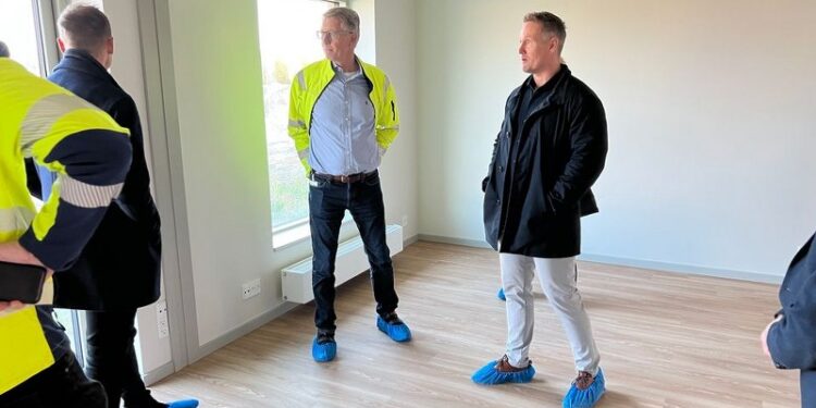 Afhående udvalgsformand Claus Mørkbak Højrup har fulgte byggeprocessen tæt hos Soldalhus.