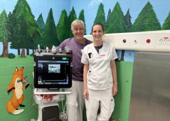 Der var store smil at spore på Aalborg Universitetshospital Nord, da afdelingen for børneanæstesi og intensiv modtog nyheden om, at de havde fået tildelt en donation på 425.206 kroner til indkøb af en ny ultralydsscanner fra Melsen Fonden.  Foto: RN.