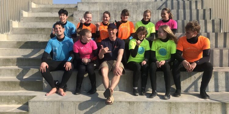 Ungdomssurf 800x600