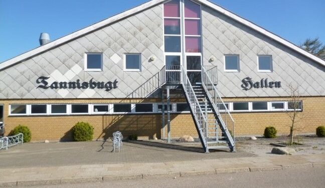 Du finder Café Tannisbugt i Tannisbugt Hallen i Bindslev. Privatfoto