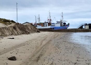 Betonvejen/rampen ved Løkken Strand risikerer nu at blive undermineret igen, skriver Ingolf Sørensen. Foto: Ingolf Sørensen