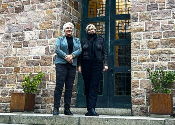 Projektleder Lisbet Hvid Hermansen og kgl. Operasangerinde Sine Merrild Bundgaard. Foto: Hirtshals Operafestival.