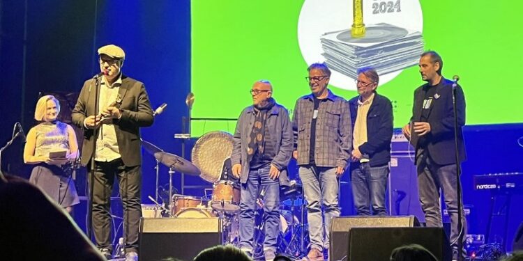 Formand Ole Sørensen takkede for prisen på vegne af bestyrelsen i Tversted Jazzy Days. Foto: Privat.