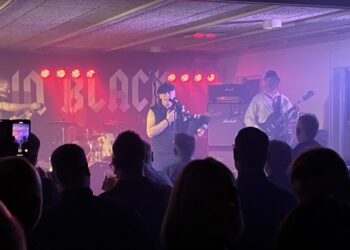 Herlig julestemning med Back in Black på Restaurant Tannishus i Tversted. Arkivfoto: Palle W. Nielsen