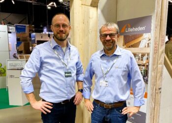 Salgsleder Jacob Trolle og projektsælger Per Hollænder. Foto: Lilleheden.