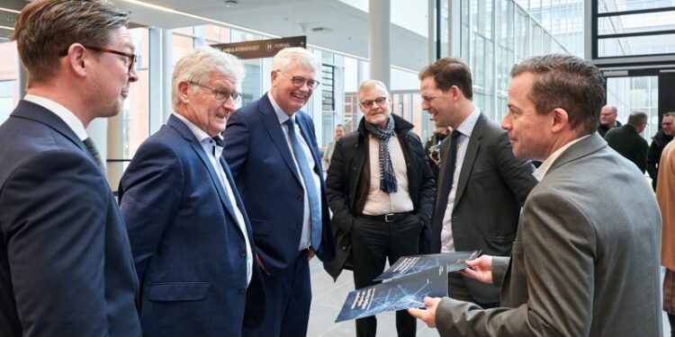 Klaus Larsen, Mads Duedahl og Melsen Fonden.