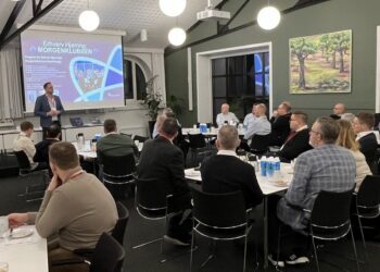 Morgenfriske Erhverv Hjørring-medlemmer samlet i det ikoniske domicil hos Nord Energi. Foto: Erhverv Hjørring.