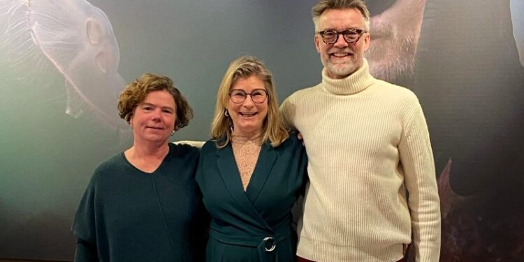 Dorte Visby, Anne-Mette Hansen og Lars Nedergaard. Foto: Chelina Bagger/Galleri &Os.