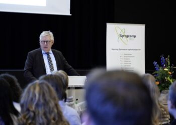 Borgmester Søren Smalbro deltog igen i 2025 i den officielle åbning af sprogcampen på Hjørring Gymnasium. Foto: Arkiv.