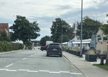 255 borgere og 14 erhvervsdrivende i Tversted har skrevet under på en indsigelse mod at gøre Tannisbugtvej meget smallere. Arkivfoto: Palle W. Nielsen