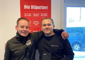 Mester Esben er stolt af svenden Christoffer. Privatfoto