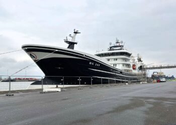 HG 265 Asbjørn ved kaj i Hirtshals Havn. Foto: Arkiv.