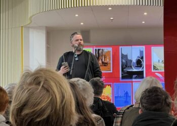 Illustrator Kim Larsen. Foto: Rebecca Karlsson.