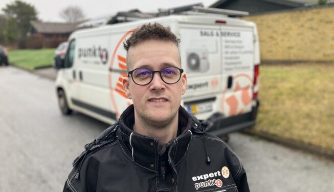 Kenneth Stephansen arbejder selvstændigt hos Expert/Punkt1 Ålbæk med opgaver som kølemontør i hele Nordjylland. Her er han på opgave i Tornby. Foto: Palle W. Nielsen