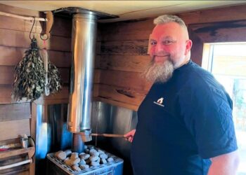 Jens Bach er ildsjælen bag Nór Saunafestival hos firmaet Sauna & Sønner. Foto: Privat.