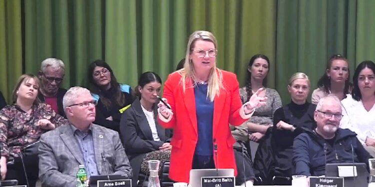 Socialdemokratiets borgmesterkandidat Mai-Britt Beith under et byrådsmøde i Hjørring Kommune. Foto: Arkiv.