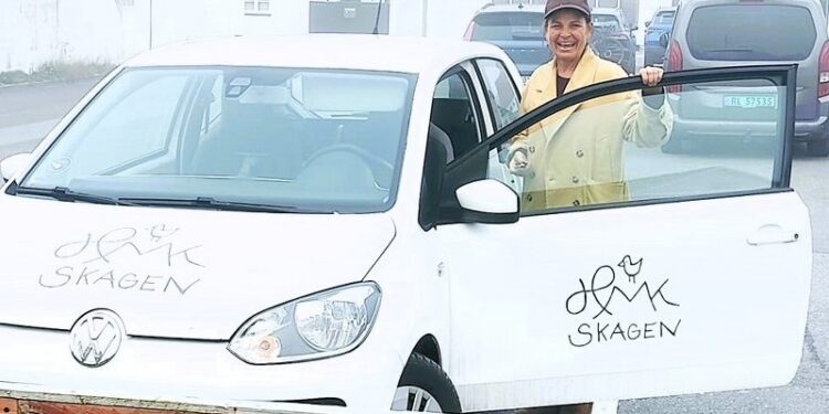 Hanne Munk Kure har afleveret raku hos Joan Grønfeldt Kristensen i Hirtshals. Foto: Privat.