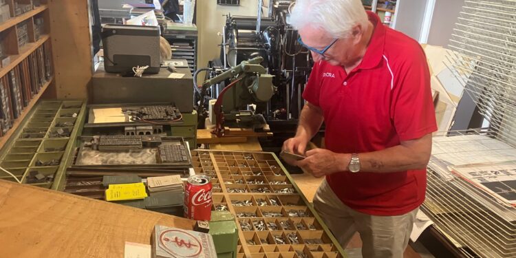 Dygtige og rutinerede fagfolk trykker flotte sager i spændende værksteder på Tversted Skole. Arkivfoto: Palle W, Nielsen