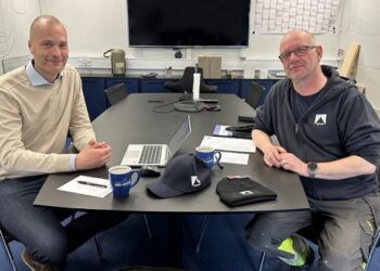 Adm. direktør Anders Nielsen og projektleder Jesper Sørvin i Nuuk.