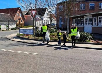 Her samles der affald i Tårs. Foto: Privat.