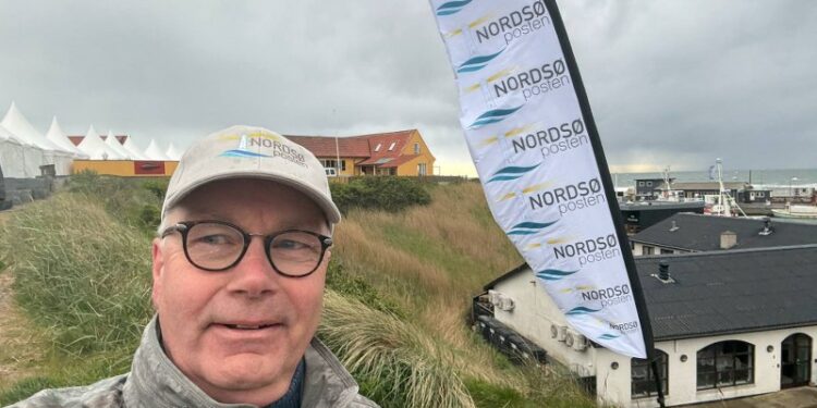 Fra morgenstunden rusker det i netavisens bannere, men meteorologerne lover aftagende vind og tørvejr op ad formiddagen og resten af fredagen.