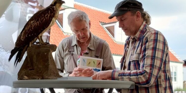 Hele holdet foran Pavillon Ledoyen med i alt 6 Michelin-stjerner fordelt på 3 restauranter.