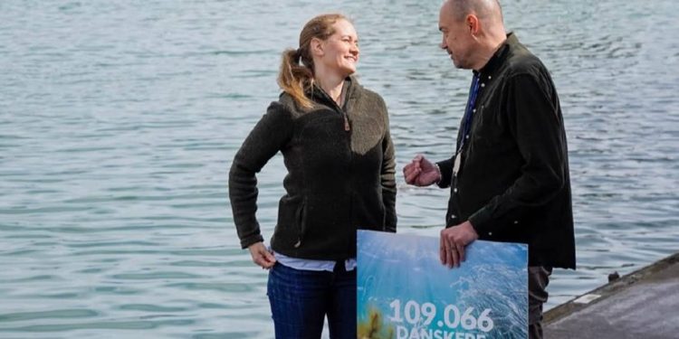 Præsident Maria Reumert Gjerding fra Danmarks Naturfredningsforening sammen med miljøminister Magnus Heunicke under Naturmødet 2025 i Hirtshals. Foto: Miljøministeriet.