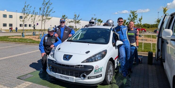 Team Lindgren i Vrå er fra venstre Per, Ivan og Steffen Lindgren Hansen og Karina Jensen. Privatfoto