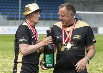 Ashley Tootle, fysisk træner, og Frank Petersen, målmandstræner, stopper begge i Fortuna.