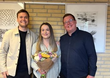 Supply Planner Sebastian S. Rold, ny udlært Frida L. Holmgaard og Category Manager Mikkel N. Iversen, Svanehøj, som er én af EnTech Marines kompagnoner i Lærlingeordningen.