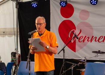 Formanden for Venner af Soldalhus, Esben Mikaelsen, bød sidste år velkommen til den 15. udgave af Musikfestivalen. Foto: Niels Helver.