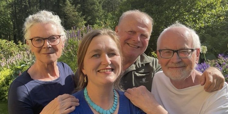 Lene Skjelbo (tv), Ellen Raunsmed, Jørgen Bing og Karl Bornhøft. Foto: SF.