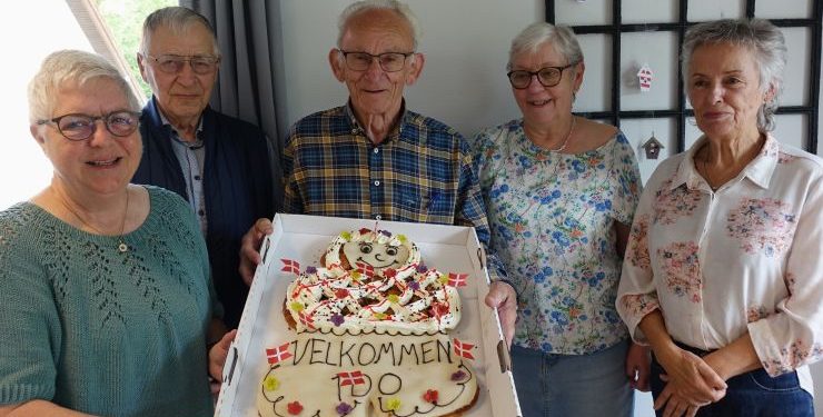 Frivilligcenter Hjørring bød Skovgårdens Frivillige velkommen som medlem nummer 100. Privatfoto.