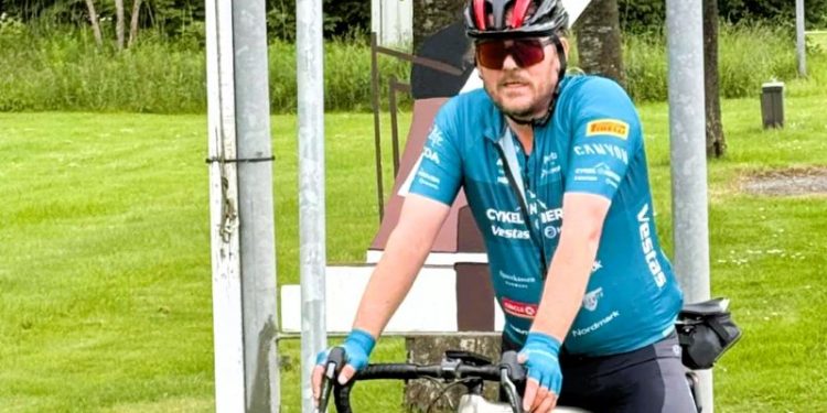 Søren Pedersen på cyklen under træning ved Vindblæs. Foto: Privat.