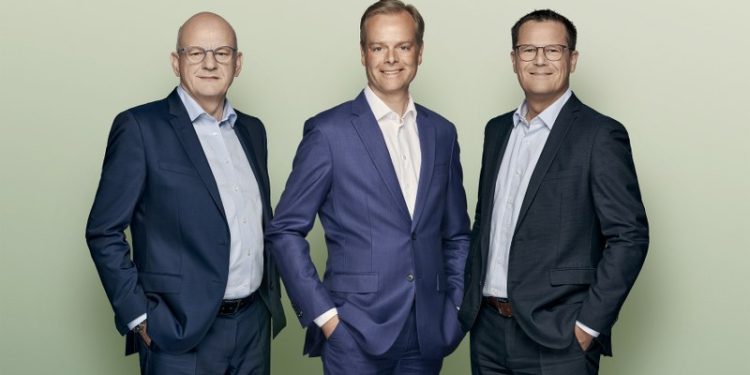 Administrerende direktør Vagn Hansen overlader roret til Lars Thomsen Kim Mouritsen, der også i dag er en del af Sparekassen Danmarks direktion.