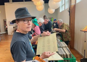 Peter Popowicz har tidligere arrangeret Vinylbasar på skolen - nu er det på Restaurant Tannishus i Tversted. Arkivfoto: Palle W. Nielsen