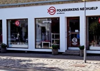 Folkekirkens Nødhjælps genbrugsbutik på adressen Østergade 38 i Hjørring. Pressefoto.