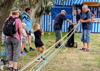 Hirtshals Sommerhave byder på aktiviteter for både børn og voksne med levende historieformidling om fiskeriet i Hirtshals.