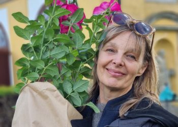 Skulptør Helle Rask Crawford bor i Løkken. Foto: Privat.