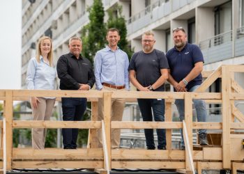 Fra venstre er det Jeanelle Gundersen (Vindunor), Jes Vejby (Vindunor), Daniel Christensen (NCC), Peter Egelund Sparre (NCC) og Peter Guldberg (NCC).