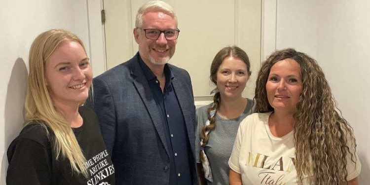 Konstruktivt møde mellem Moderaterne og Liberal Alliance. samt Vendelbo-Listen Foto: Privat.